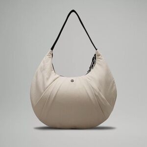 Pleated shoulder bag 10 L Mojave tan/black